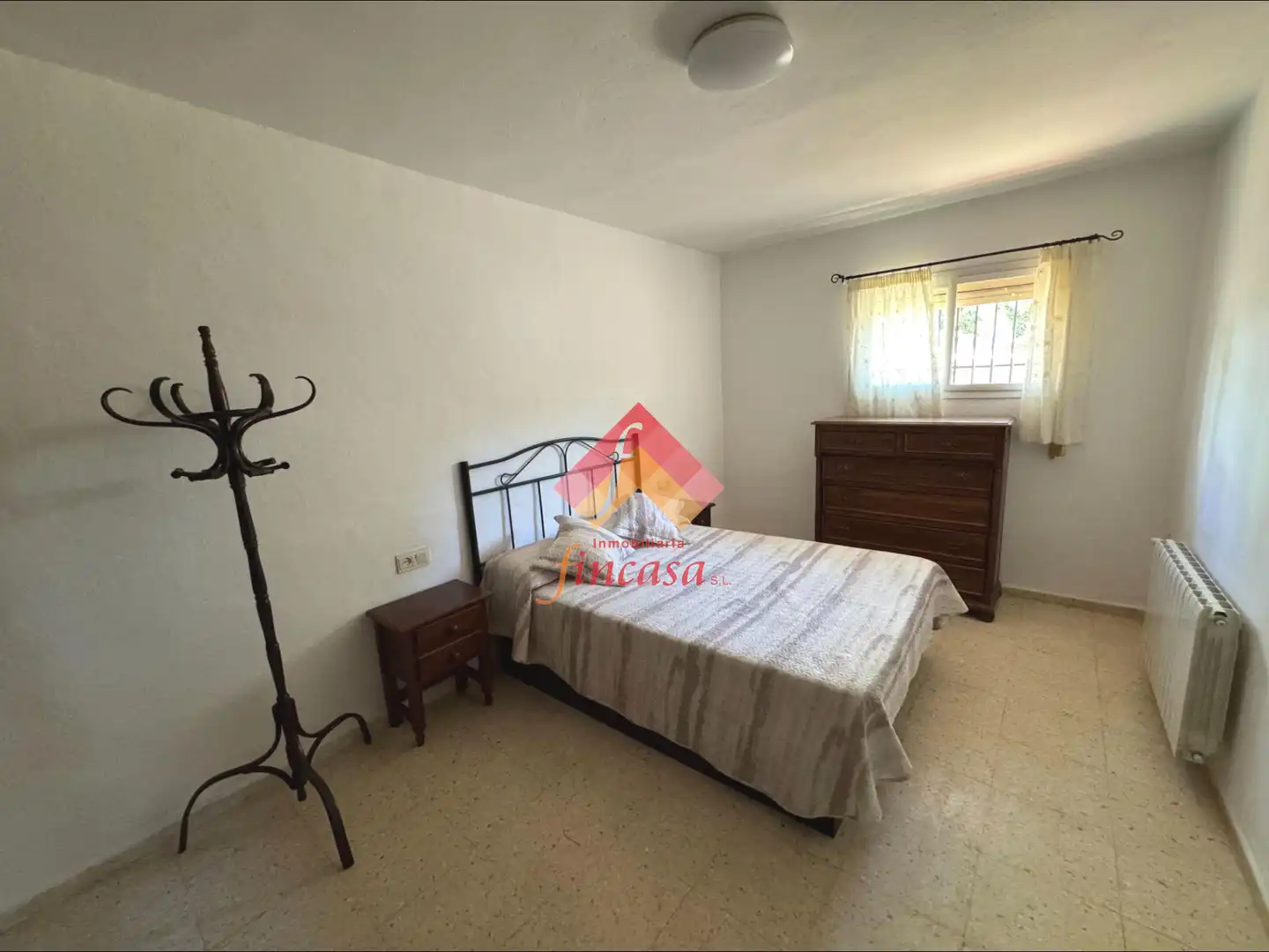 Dormitori de Casa o xalet en venda en Ronda amb Calefacció, Jardí privat i Traster