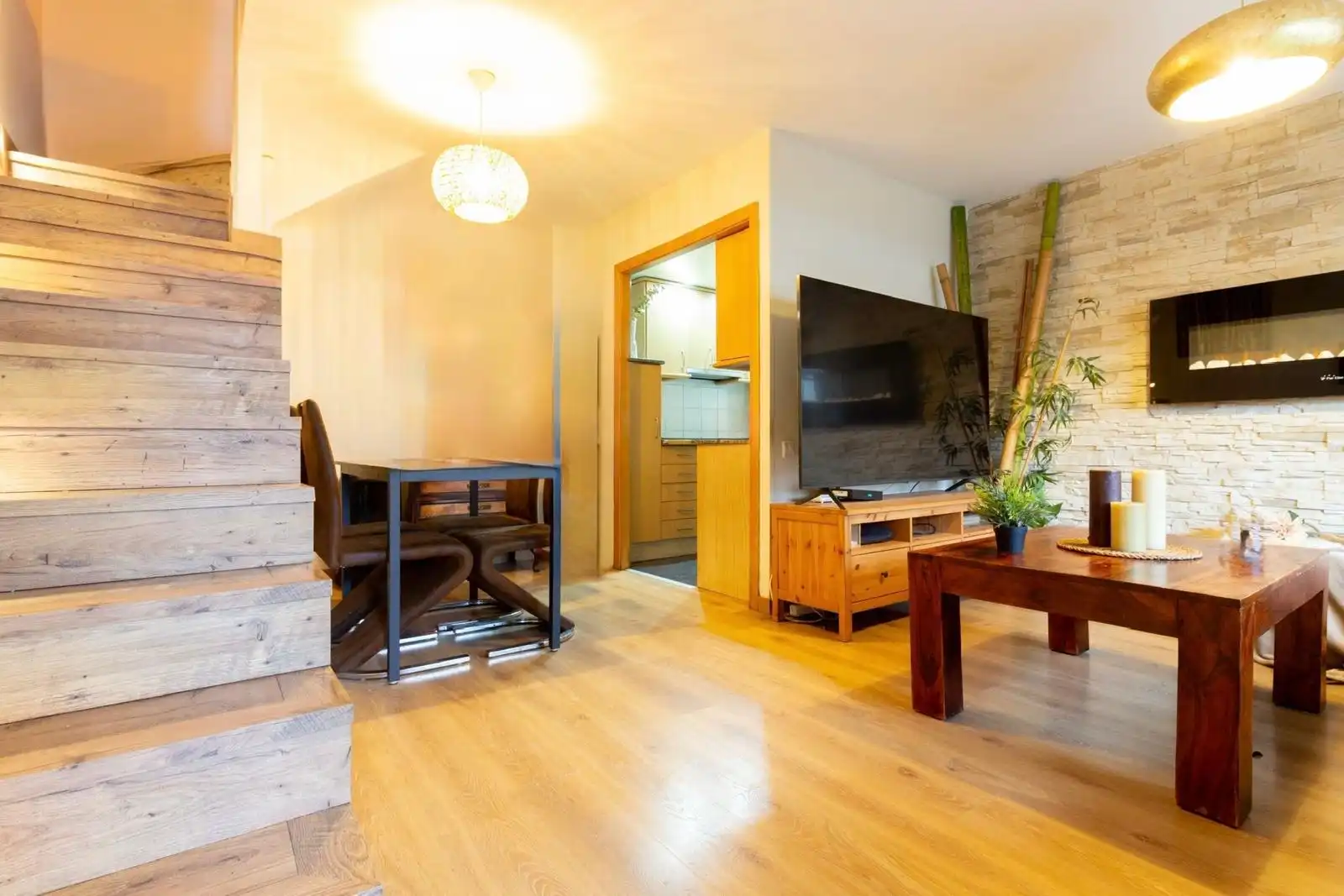 Sala de estar de Casa o chalet en venta en Castelldefels con Aire acondicionado, Calefacción y Jardín privado