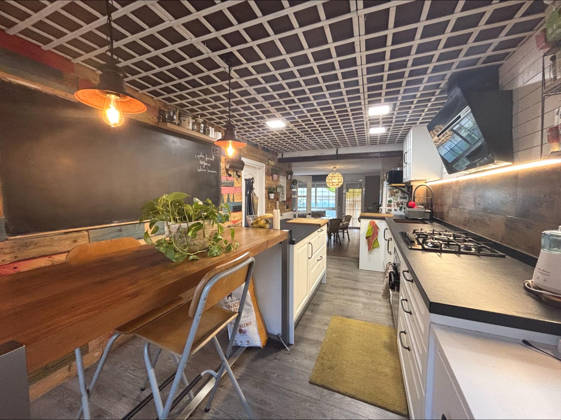 Kitchen of House or chalet for sale in Vilafranca del Penedès  with Air Conditioner, Heating and Terrace