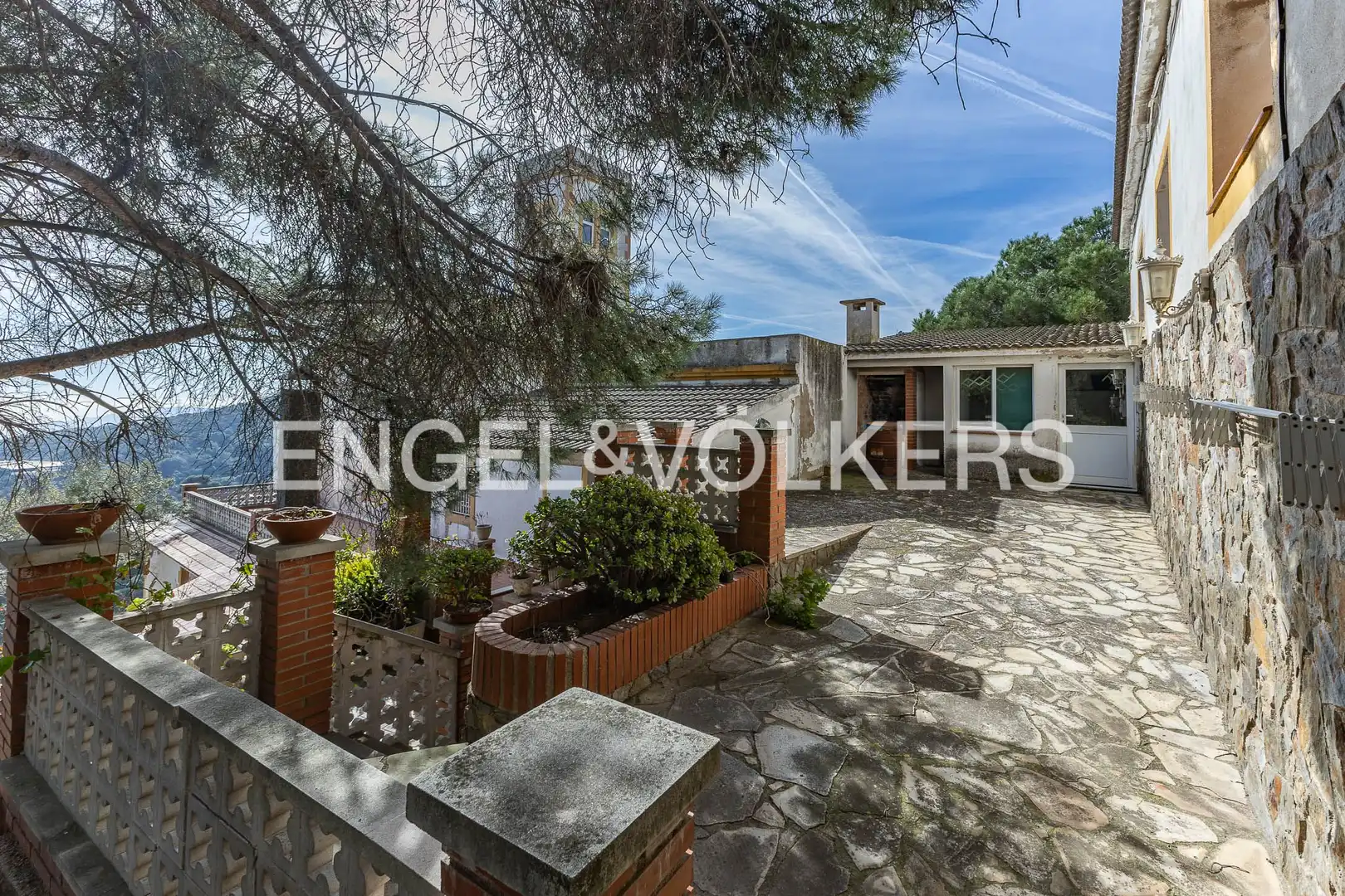 Außenansicht von Country house zum Verkauf in Barcelona mit Heizung, Parkett und Terrasse