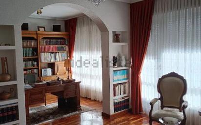 Living room of Flat for sale in Palencia Capital  with Heating, Parquet flooring and Terrace
