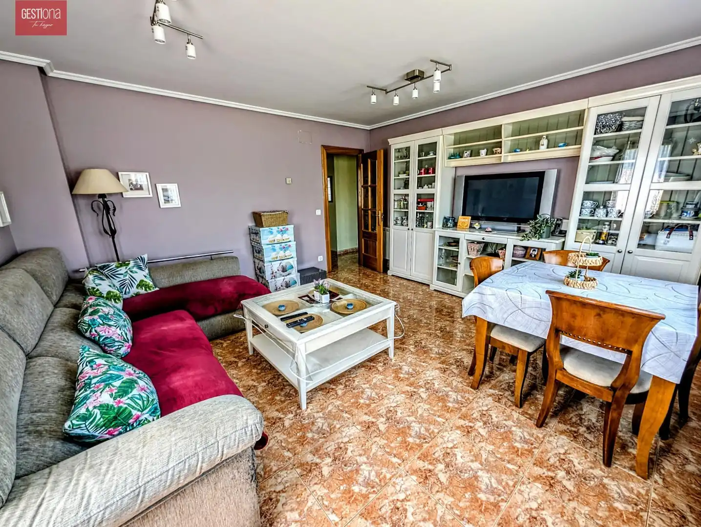 Sala de estar de Casa adosada en venta en Arnuero con Calefacción, Jardín privado y Terraza