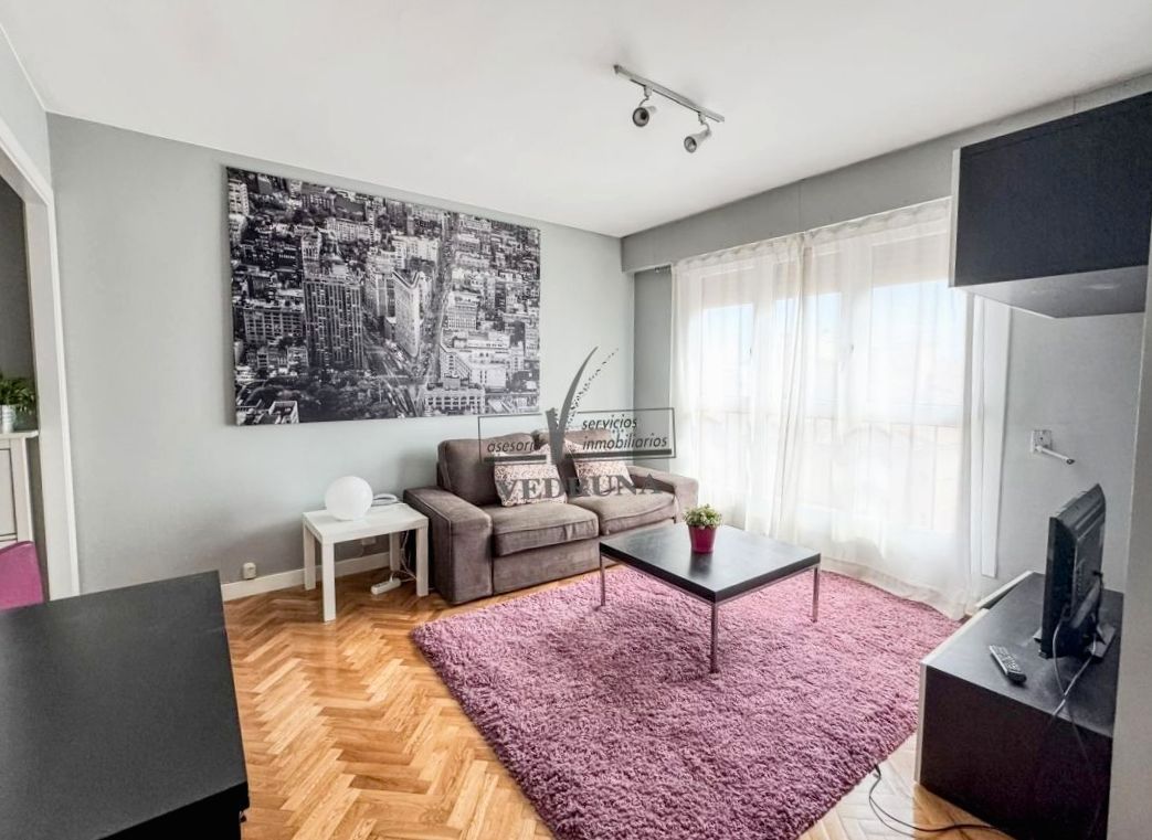 Sala de estar de Piso de alquiler en  Zaragoza Capital con Calefacción, Horno y Lavadora