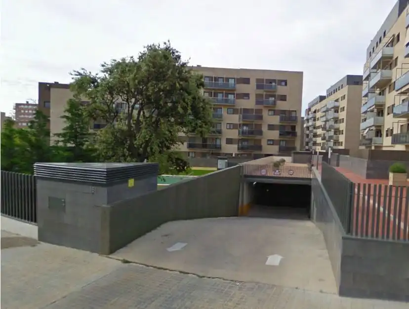 Parking of Flat for rent in Sabadell  with Heating, Parquet flooring and Oven