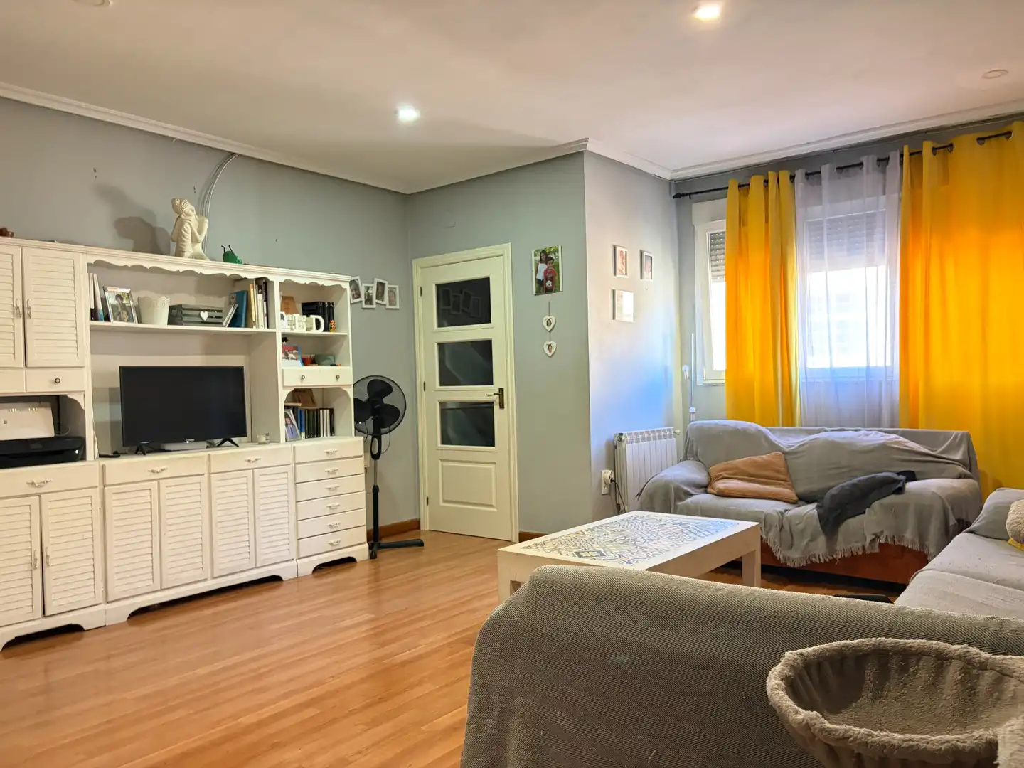 Terraced house for sale in Calle Alejandro Casona, imagen 2