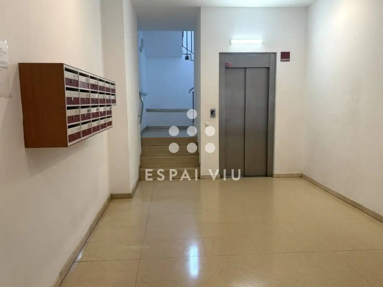 Piso en venta en Espronceda