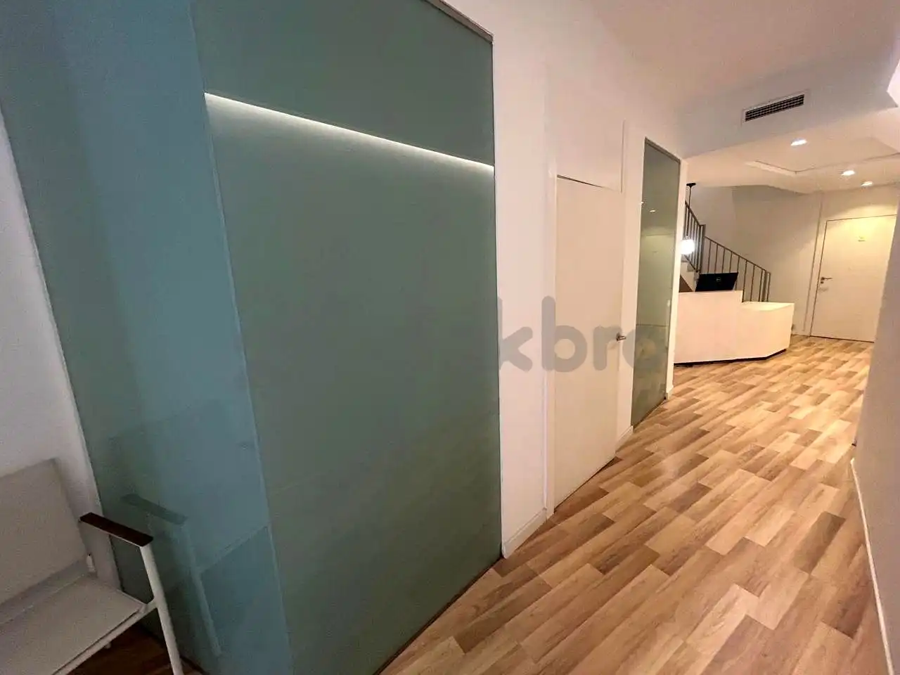 Business premises for sale in calle de Villarroel, imagen 4