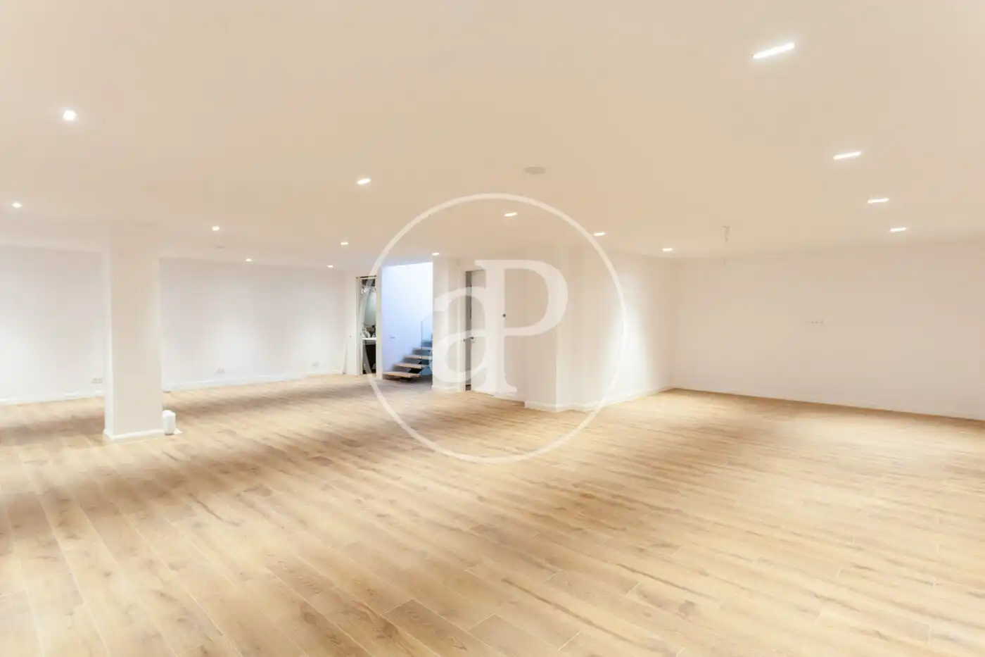 Casa aparellada amb piscina en venda a C. Tallín, imagen 32