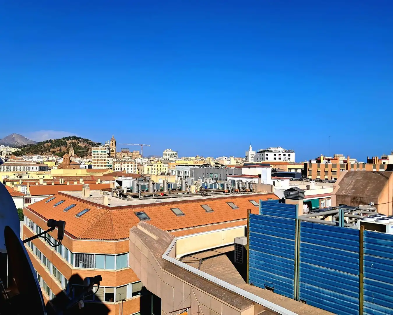 Vista exterior de Àtic en venda en Málaga amb Aire condicionat i Terrassa
