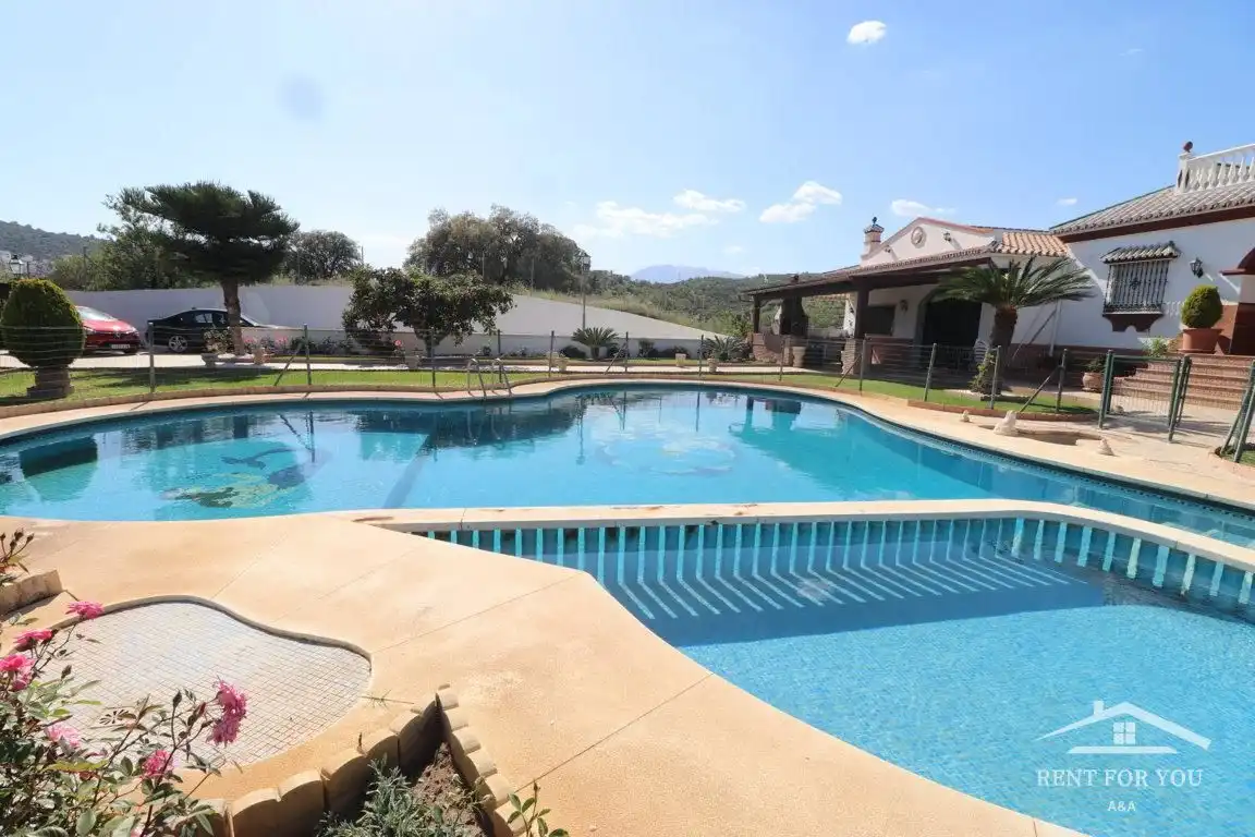 Piscina de Casa o chalet de alquiler en Guaro con Jardín privado, Terraza y Trastero