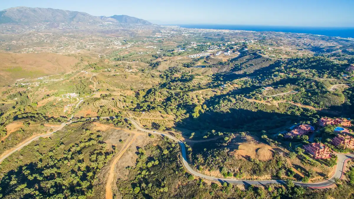 Vista exterior de Finca rústica en venda en Ojén amb Terrassa, Traster i Alarma