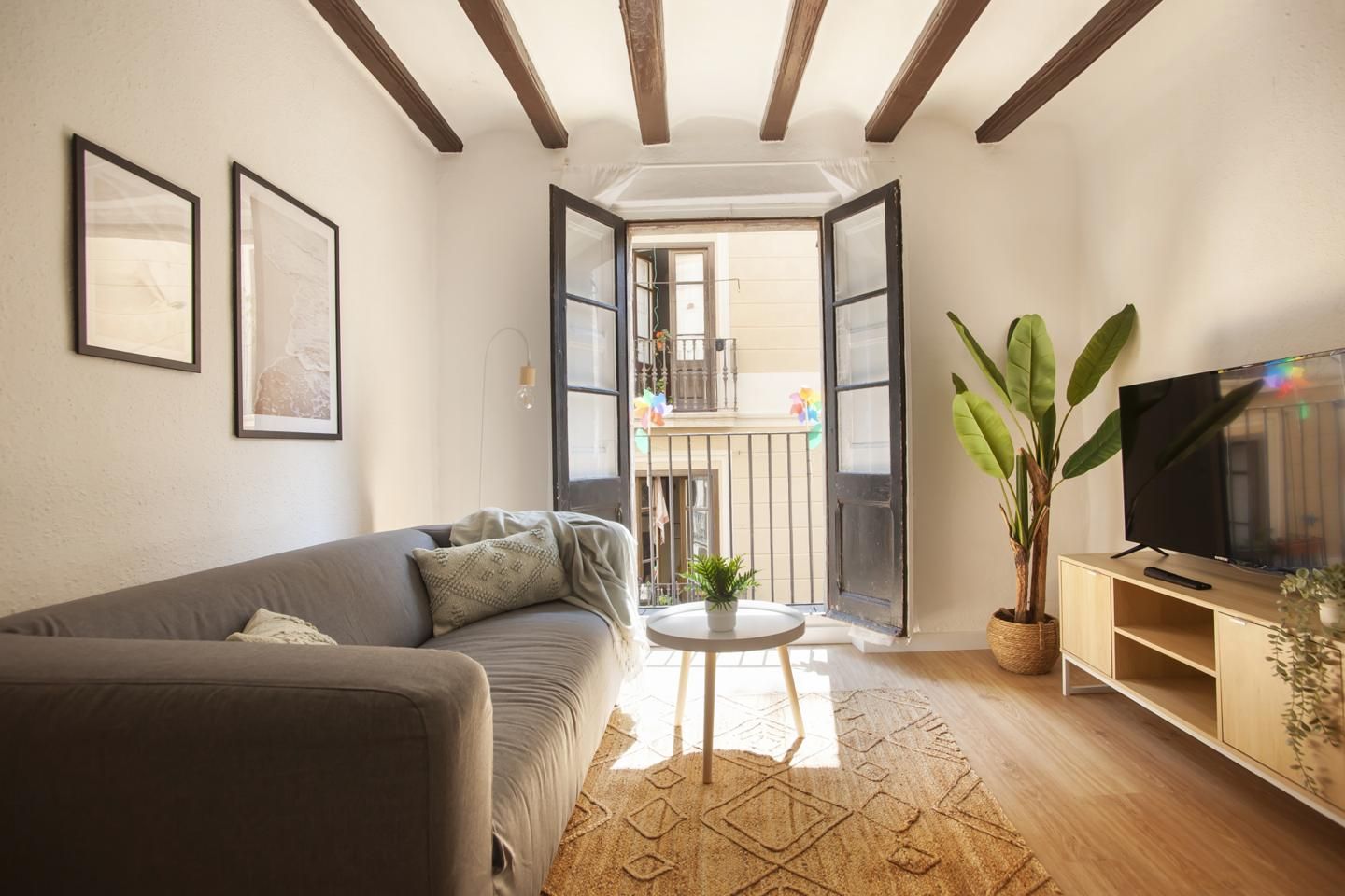 Living room of Flat to rent in  Barcelona Capital  with Furnished