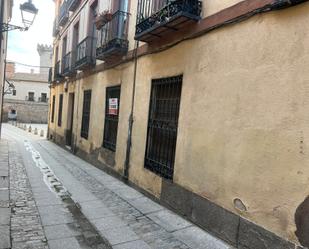 Vista exterior de Pis en venda en Ávila Capital amb Calefacció