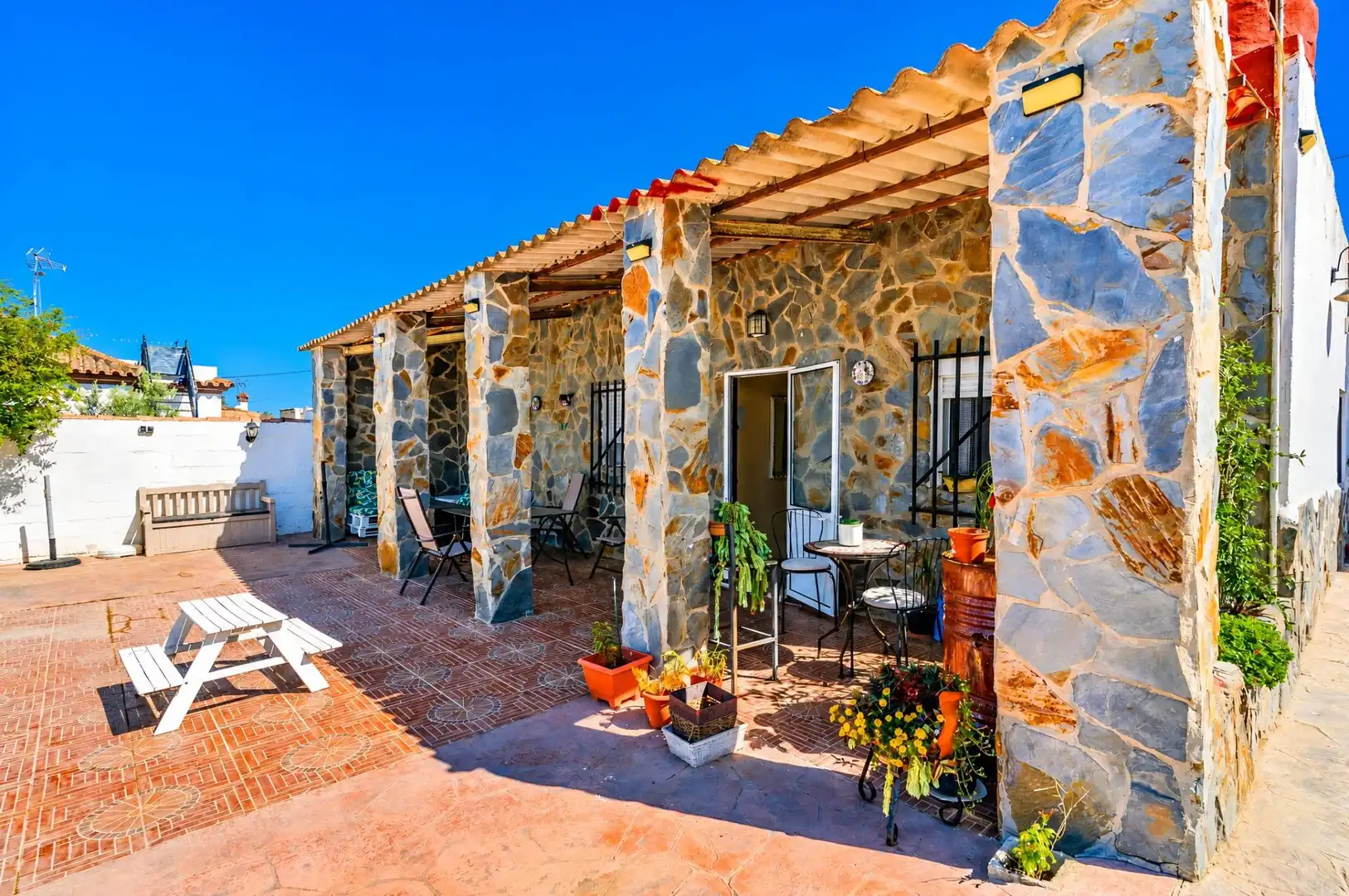 Terrassa de Casa o xalet en venda en Chiclana de la Frontera amb Aire condicionat, Jardí privat i Terrassa