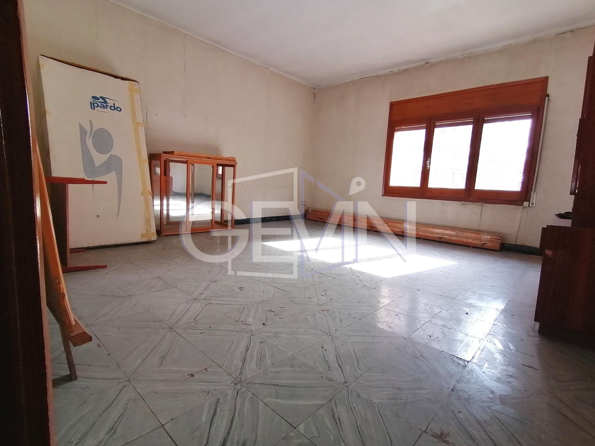 Sala d'estar de Casa o xalet en venda en La Llagosta amb Terrassa