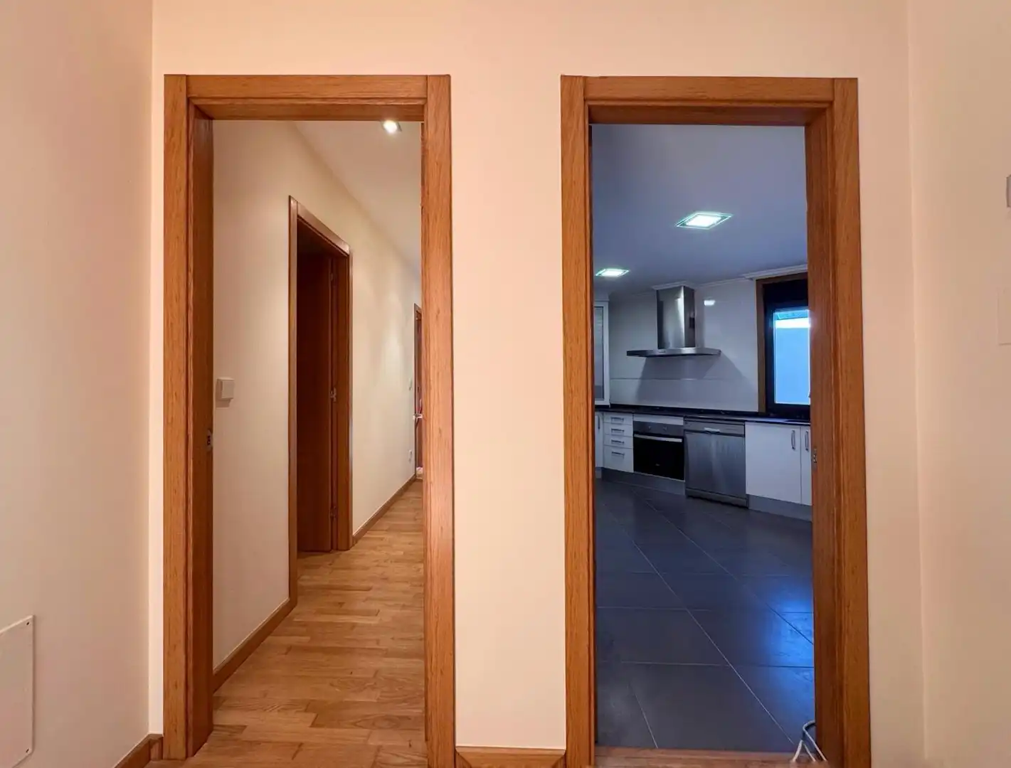 Wohnung zum Verkauf in Pontevedra Capital  mit Heizung
