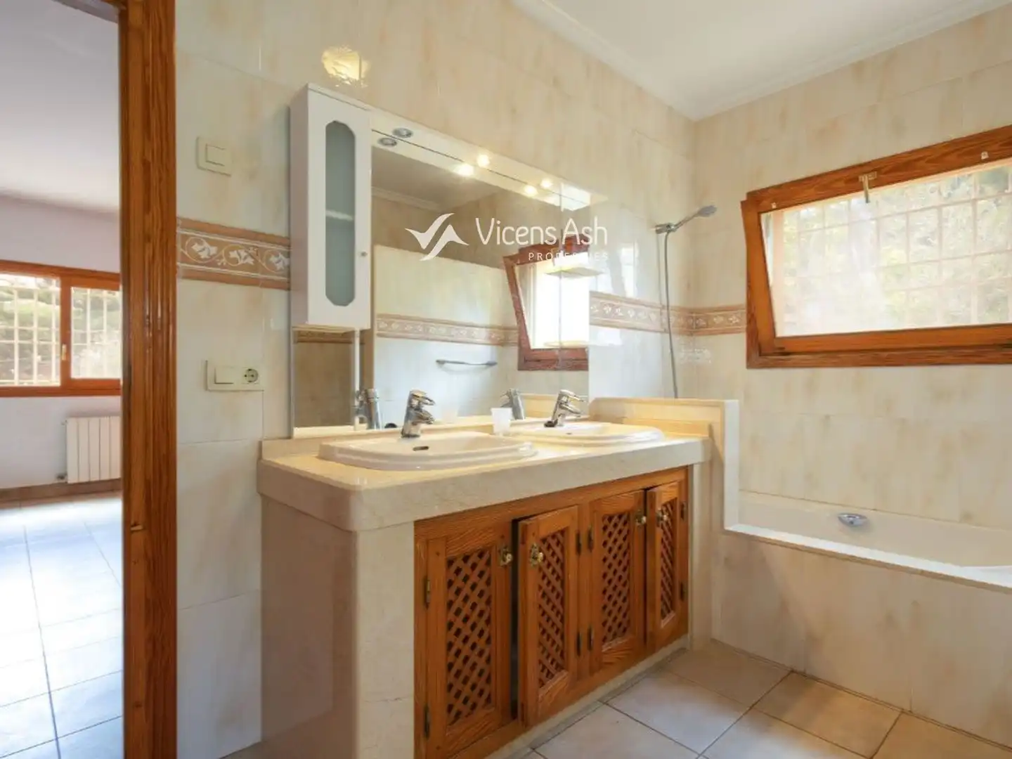Bany de Casa o xalet en venda en Jávea / Xàbia amb Aire condicionat, Terrassa i Traster