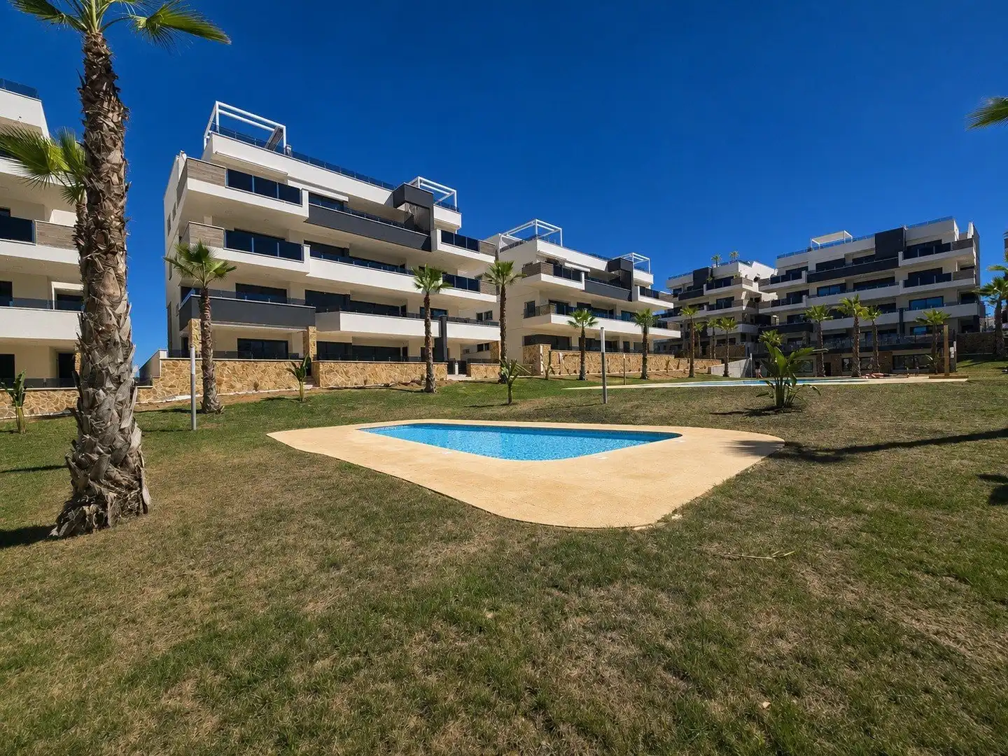 Apartamento con jardín en venta en N/A, imagen 2