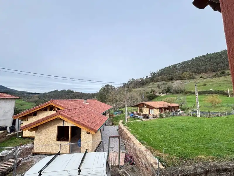 Casa adosada en venta en Cartes con Jardín privado y Amueblado