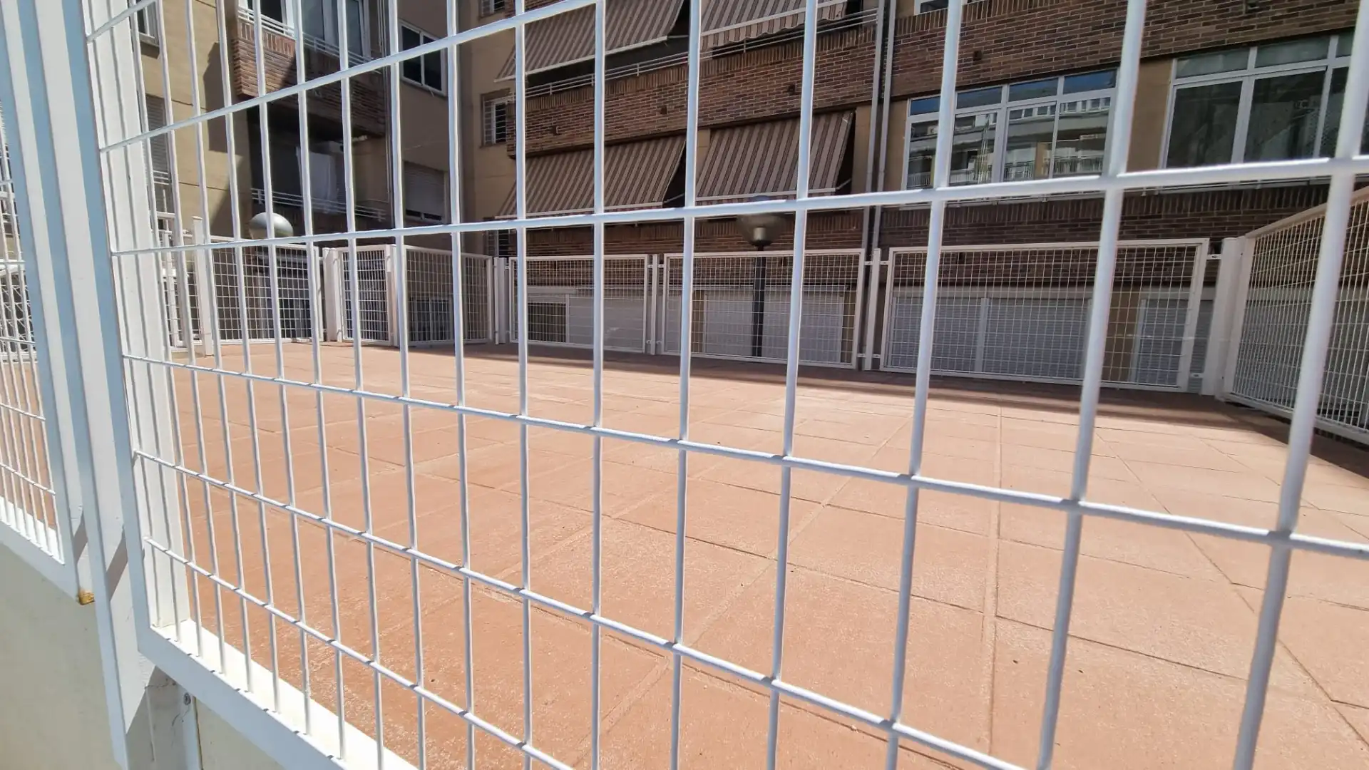 Vista exterior de Pis en venda en Collado Villalba amb Calefacció, Parquet i Terrassa