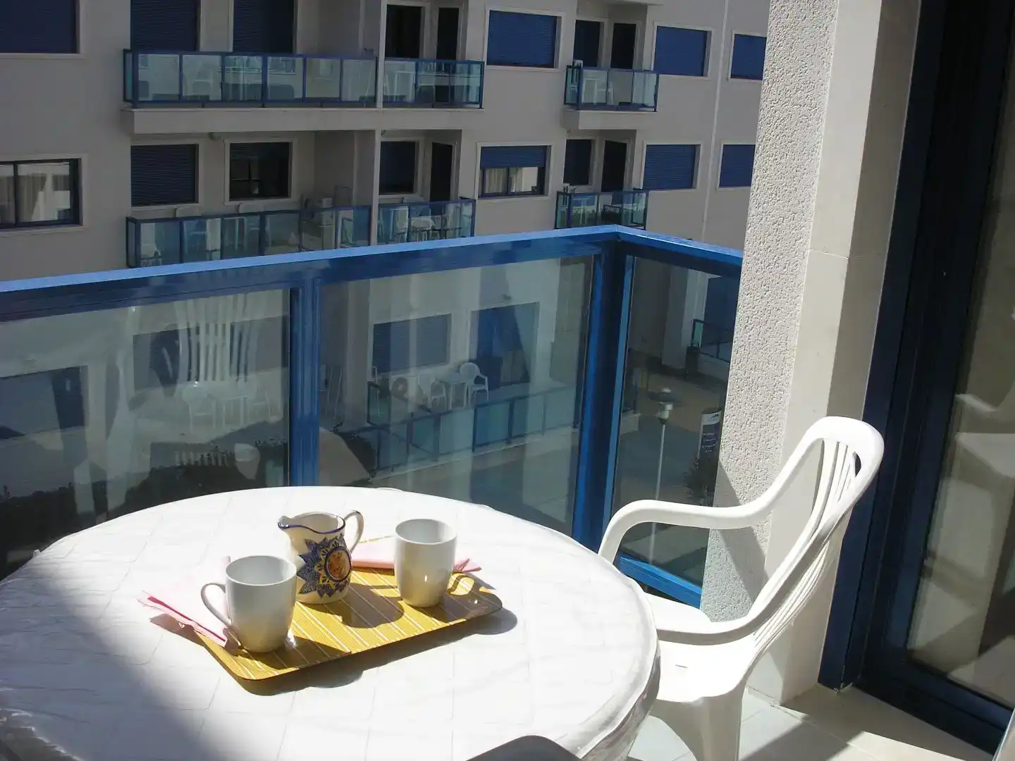Terrassa de Apartament en venda en Alicante / Alacant amb Aire condicionat, Piscina i Balcó