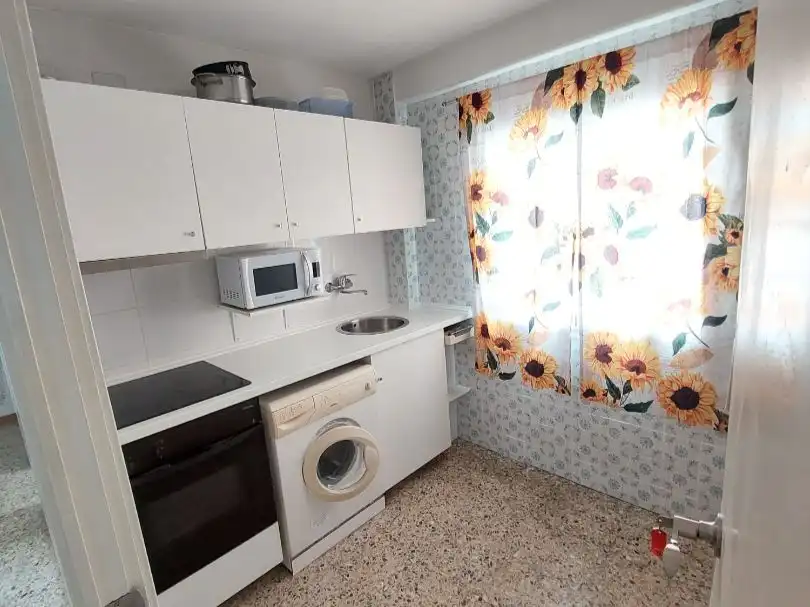 Cuina de Pis en venda en Zaragoza amb Terrassa, Moblat i Forn