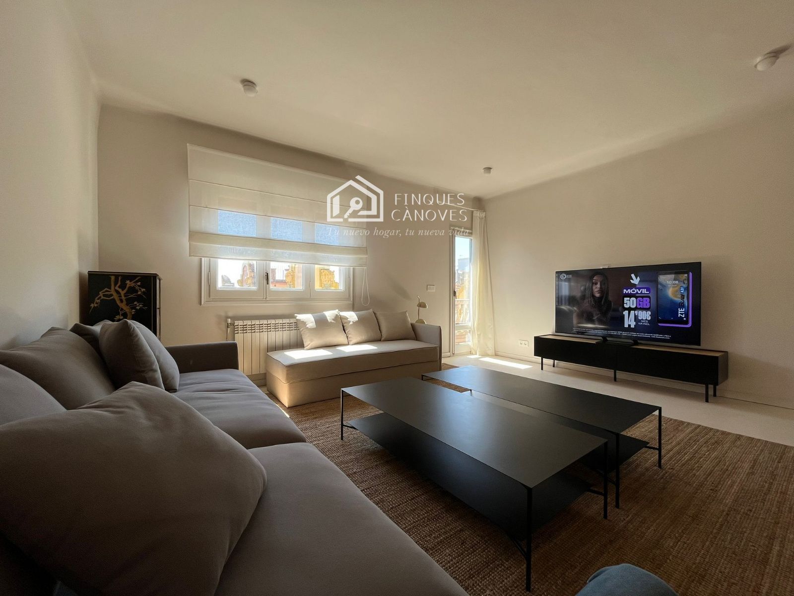 Sala d'estar de Pis en venda en Girona Capital amb Aire condicionat, Calefacció i Terrassa