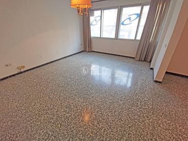 Oficina con ascensor en venta en Avenida Prat de la Riba