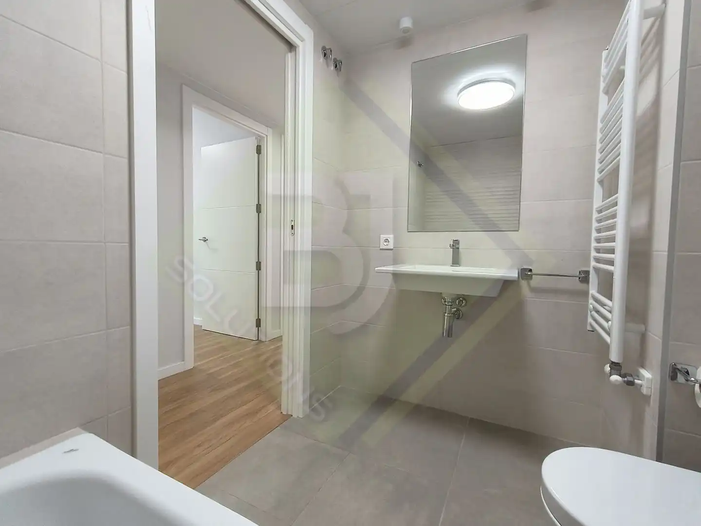 Baño de Piso de alquiler en Mataró con Aire acondicionado, Calefacción y Parquet