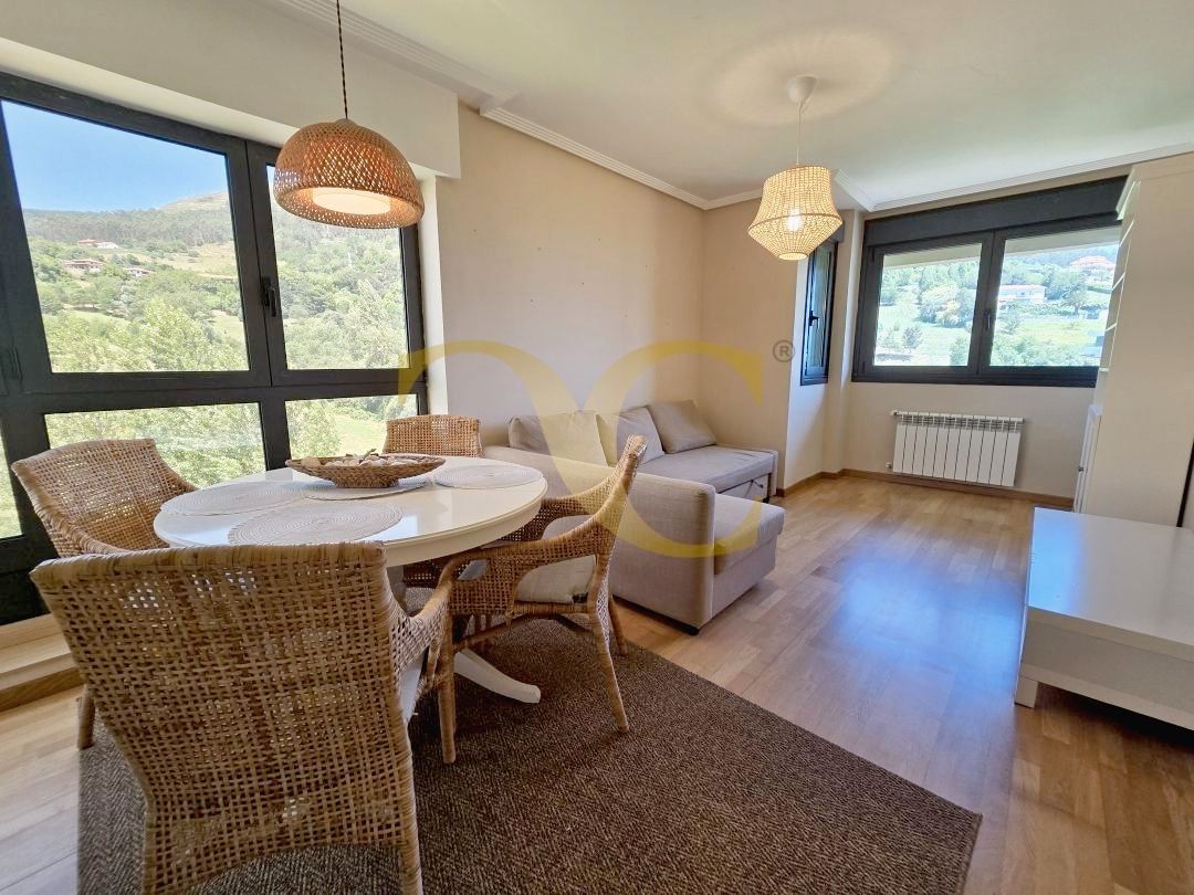 Bedroom of Apartment for sale in Oviedo   with Heating, Private garden and Swimming Pool