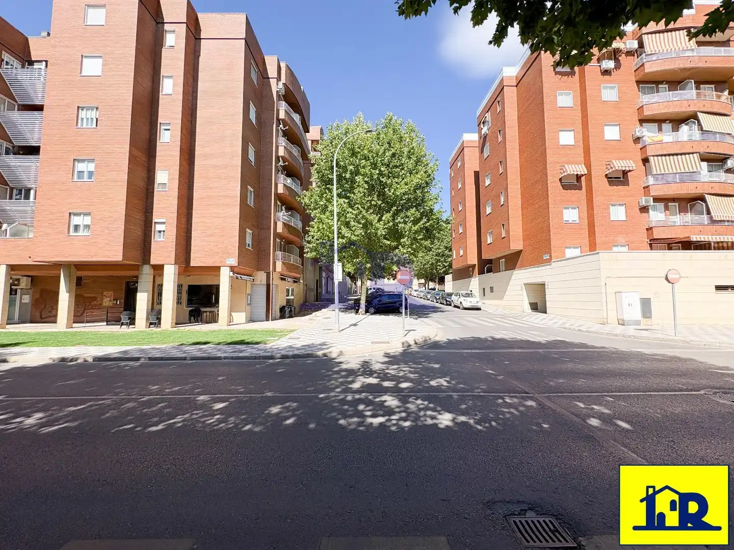 Vista exterior de Pis en venda en Cuenca amb Calefacció, Terrassa i Traster