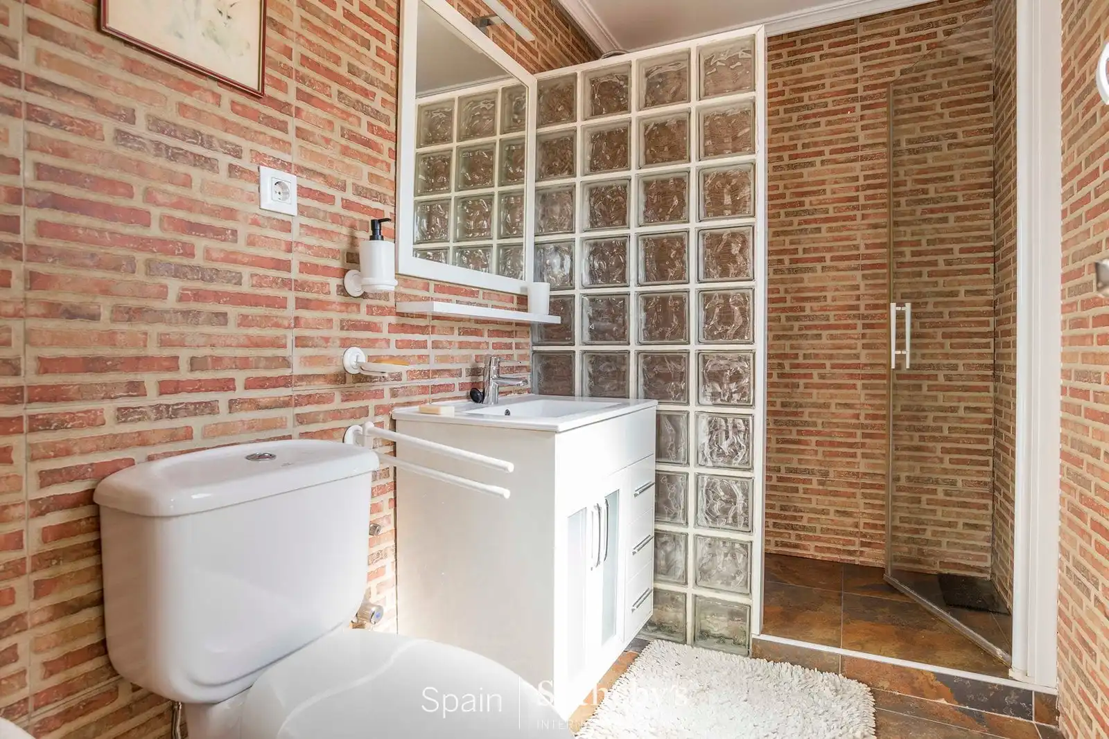 Baño de Ático de alquiler en Madrid con Aire acondicionado, Calefacción y Terraza