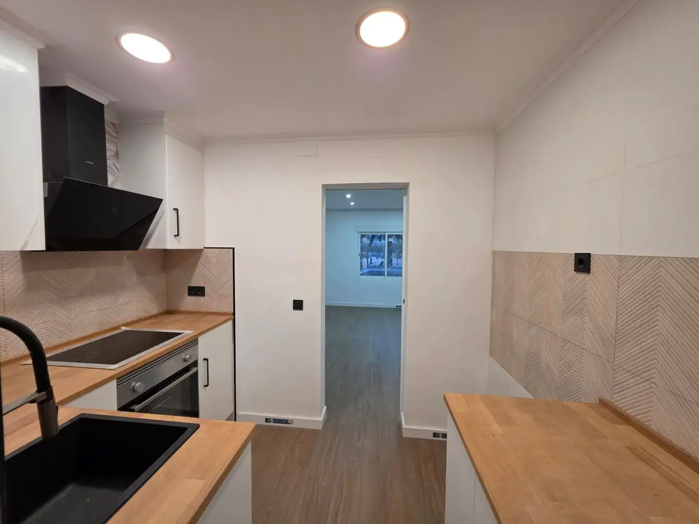 Cuina de Pis en venda en Barcelona amb Aire condicionat, Calefacció i Parquet