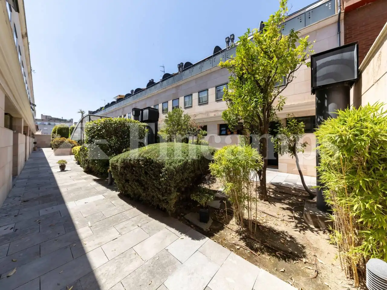 Vista exterior de Casa o xalet en venda en Sabadell amb Calefacció, Parquet i Terrassa