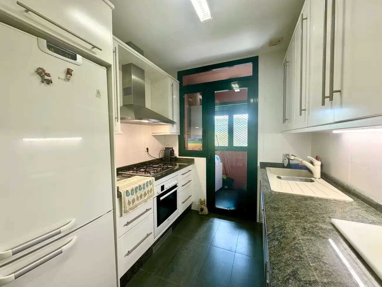 Kitchen of Apartments for sale in Marbella  with Terrace, Storage room and Furnished