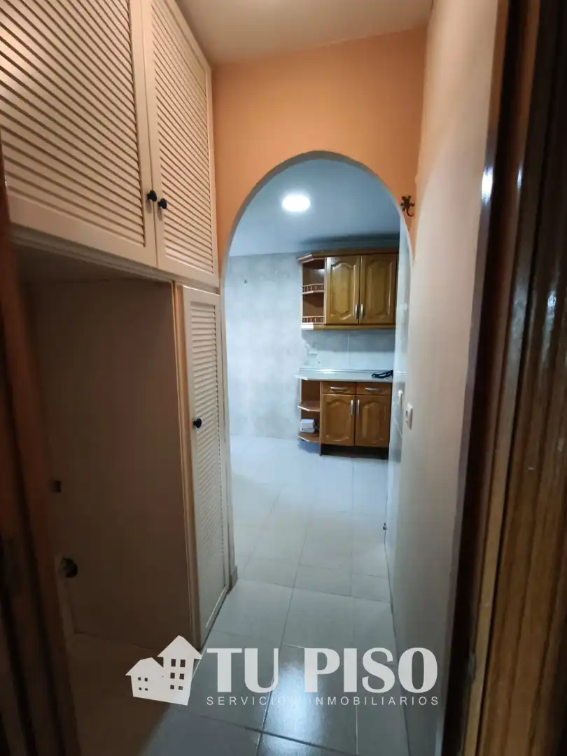 Cocina de Piso en venta en Fuenlabrada con Calefacción, Parquet y Terraza