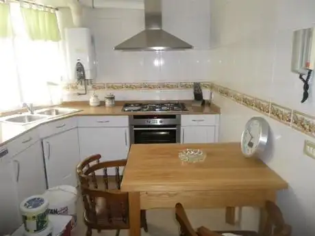 Cocina de Piso de alquiler en Vigo  con Calefacción, Parquet y Amueblado