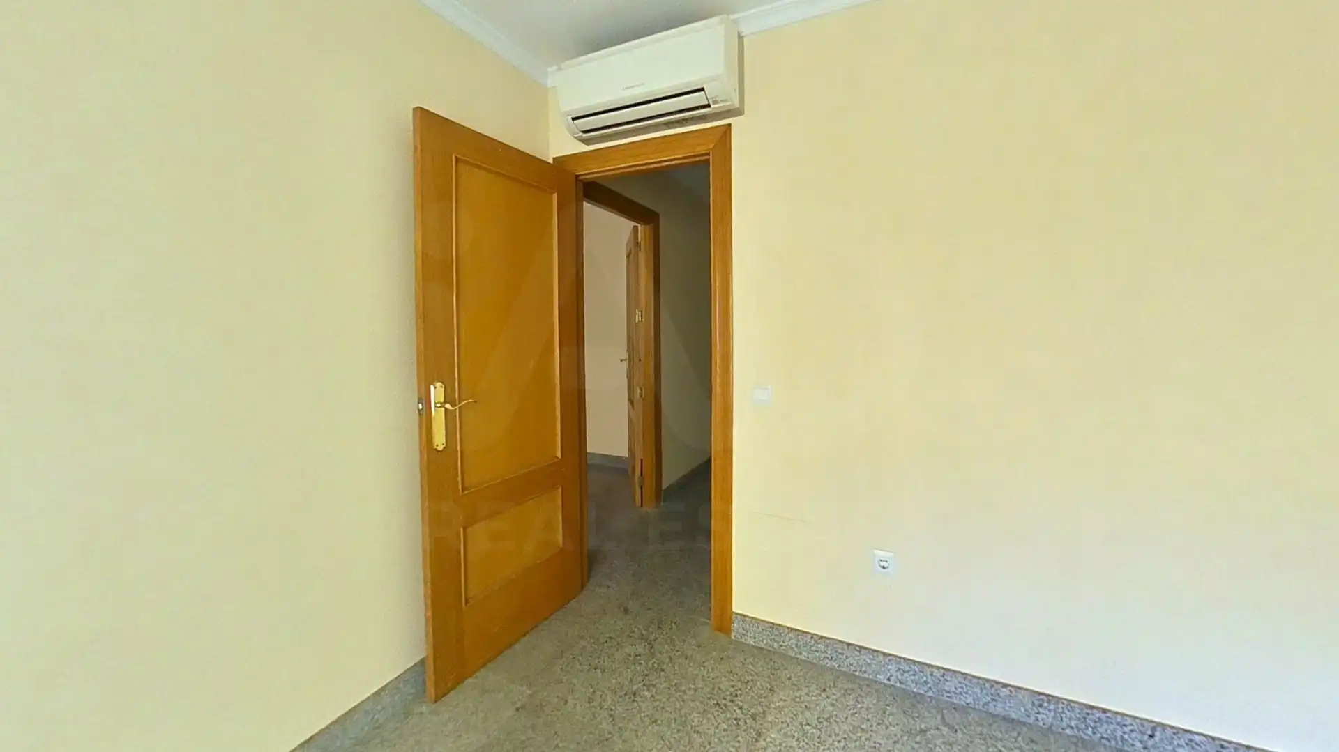 Piso en venta en Roquetas de Mar con Aire acondicionado y Terraza