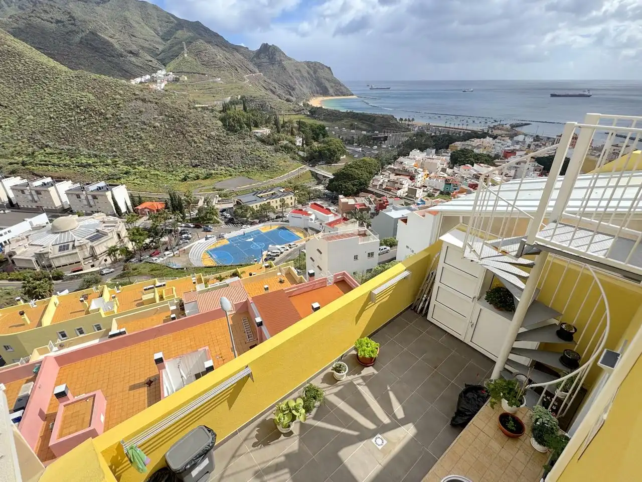 Vista exterior de Ático en venta en Santa Cruz de Tenerife con Aire acondicionado, Terraza y Trastero
