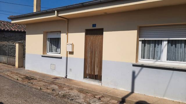 Casa-chalet en Venta en Villar del Buey