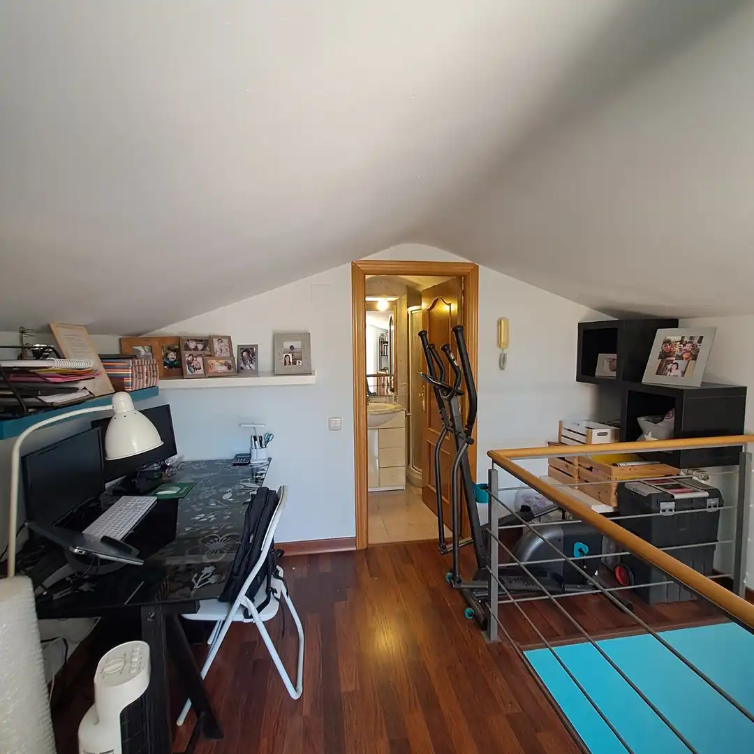 Dúplex en venta en Castellbisbal con Calefacción, Parquet y Terraza