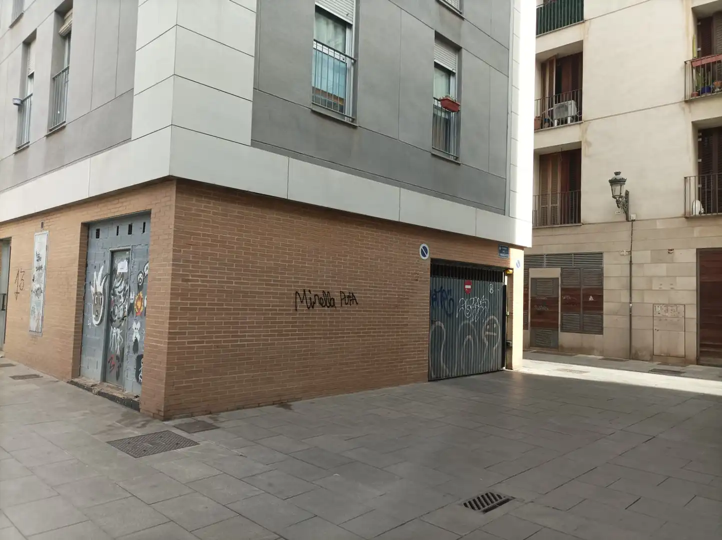 Exterior view of Garage for sale in Valencia