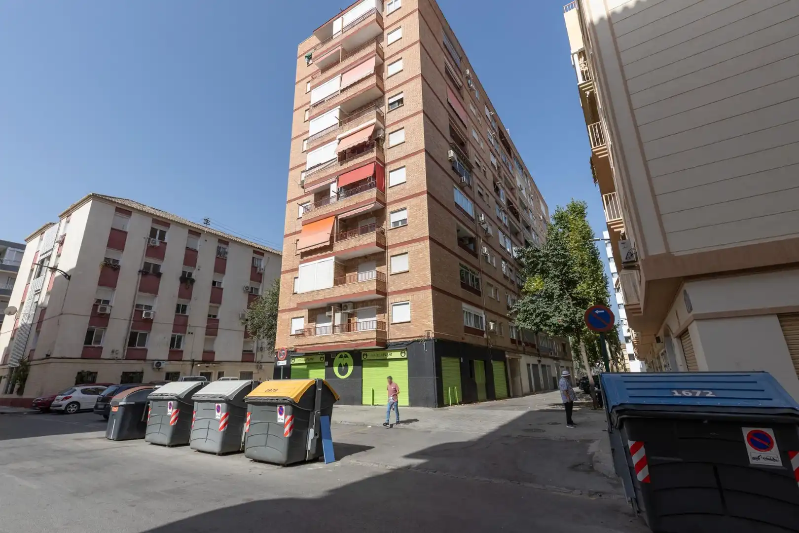 Vista exterior de Piso en venta en Granada