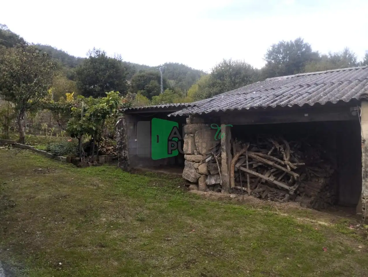 Vista exterior de Casa o chalet en venta en Punxín con Jardín privado, Amueblado y Balcón