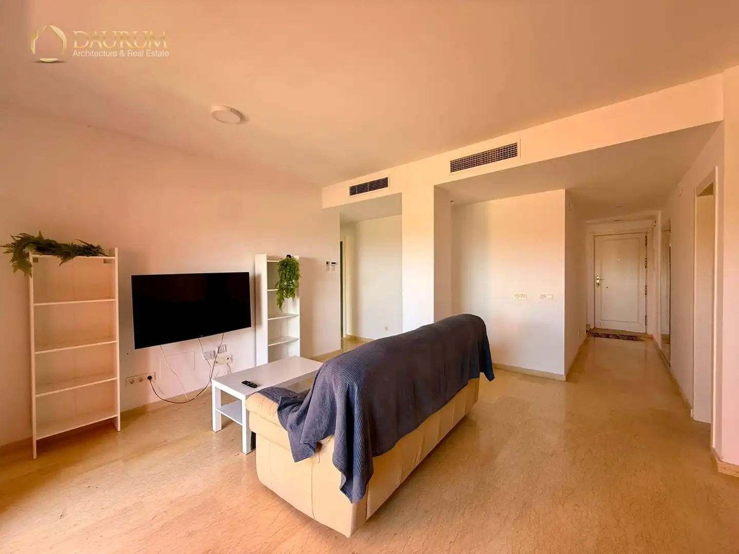 Sala d'estar de Àtic en venda en Castilleja de la Cuesta amb Calefacció, Terrassa i Traster