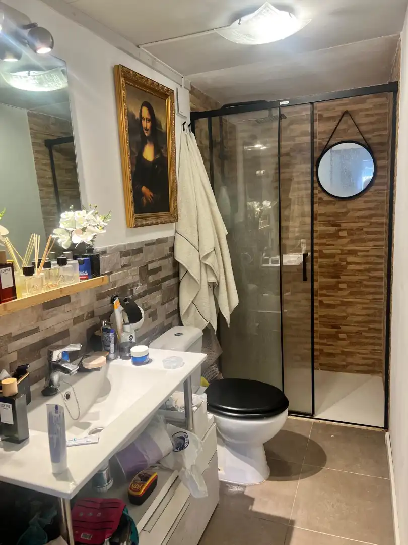 Badezimmer von Fabrikhallen zum Verkauf in Ariza mit Heizung