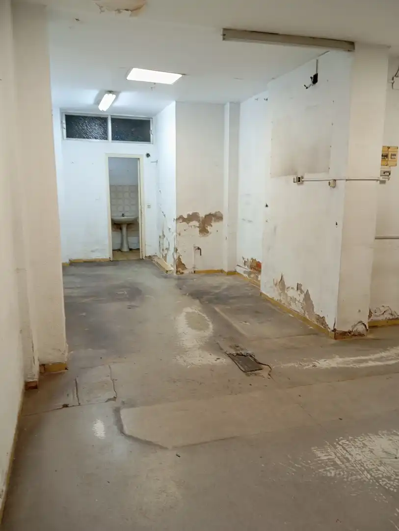 Gewerbefläche zur Miete in Calle Rafael Lucenqui 14, imagen 4