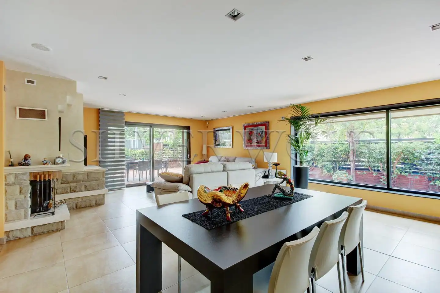 Sala d'estar de Casa o xalet en venda en Viladecans amb Aire condicionat, Calefacció i Jardí privat