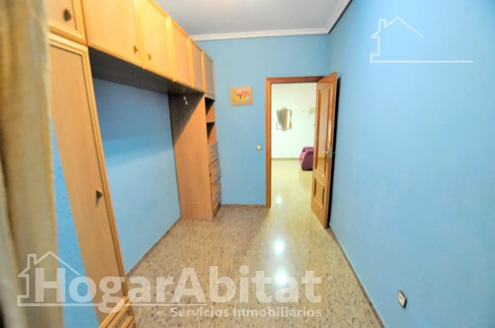 Dormitori de Casa o xalet en venda en La Pobla de Vallbona amb Terrassa i Traster