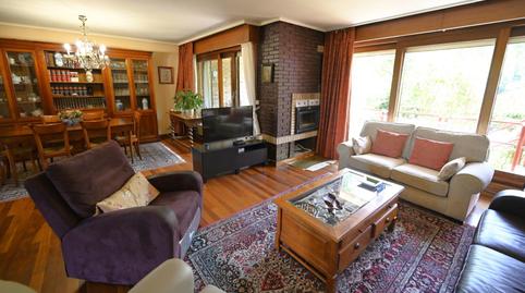 Foto 2 de Casa adosada en venta en Artatza - Pinueta - Pinosolo, Leioa